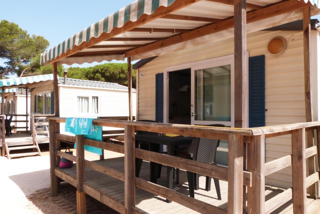 Camping La Bergerie Plage Hyeres Room photo