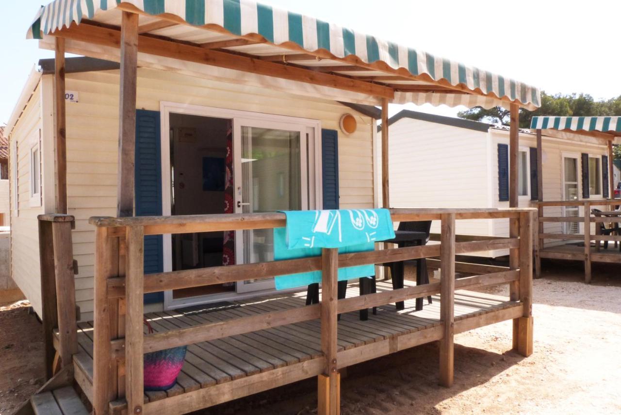 Camping La Bergerie Plage Hyeres Room photo
